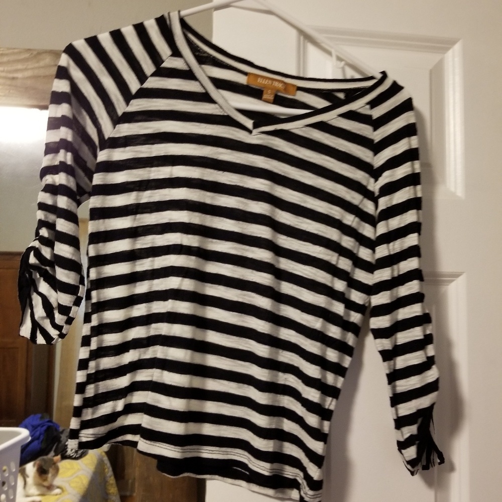 Three quarter length top